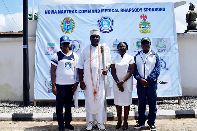 The Coordinator Naval Officers Wives Association, Naval Training Command Mrs Adarema Nwatu paid a courtesy visit to the Olota of Ota, Oba Professor Adeyemi Abdulkabir Obalanlege of Awori kingdom.