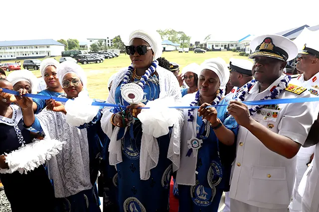 The immediate past President of NOWA, Hajiya Nana Aisha Gambo commissioning the newly constructed Hajiya Nana Gambo Laboratories in NOWA Secondary School, Atimbo, Calabar